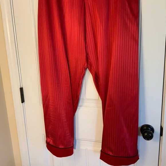 Jones New York Red Satin Pajama Set - Picture 7 of 11